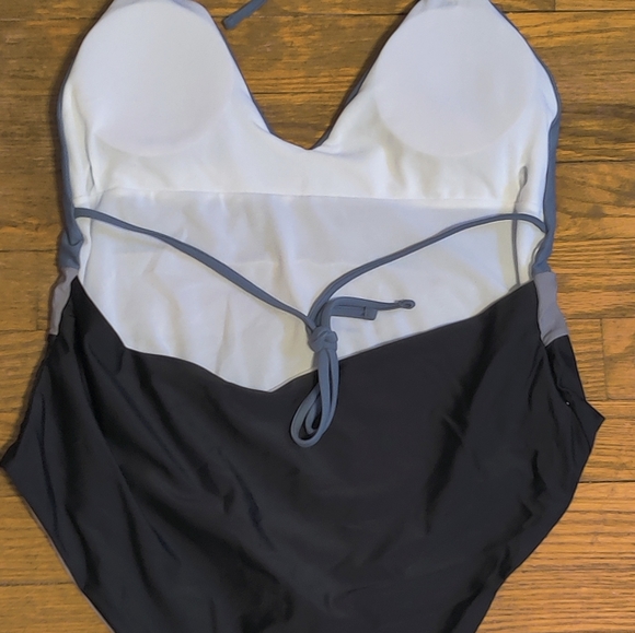 SHEIN One Piece Swimsuit Bundle Size XL - Picture 3 of 6